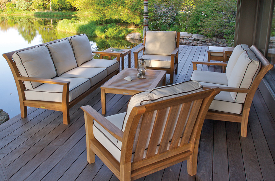 Outdoor teak furniture adds elegance and functionality