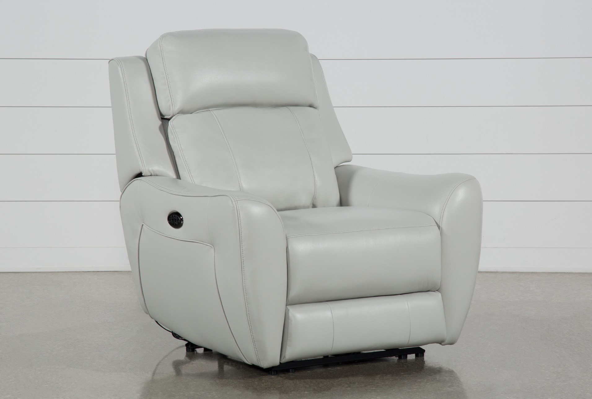 The Allure of a White Recliner in Modern Interior缩略图