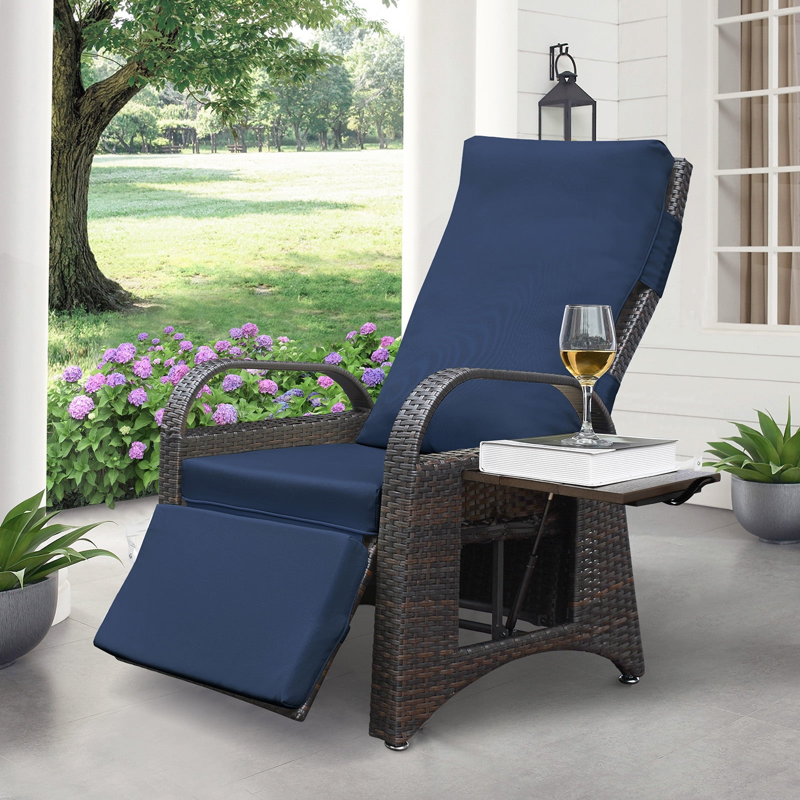 Outdoor Comfort: Choosing the Perfect Patio Recliner Chair插图4