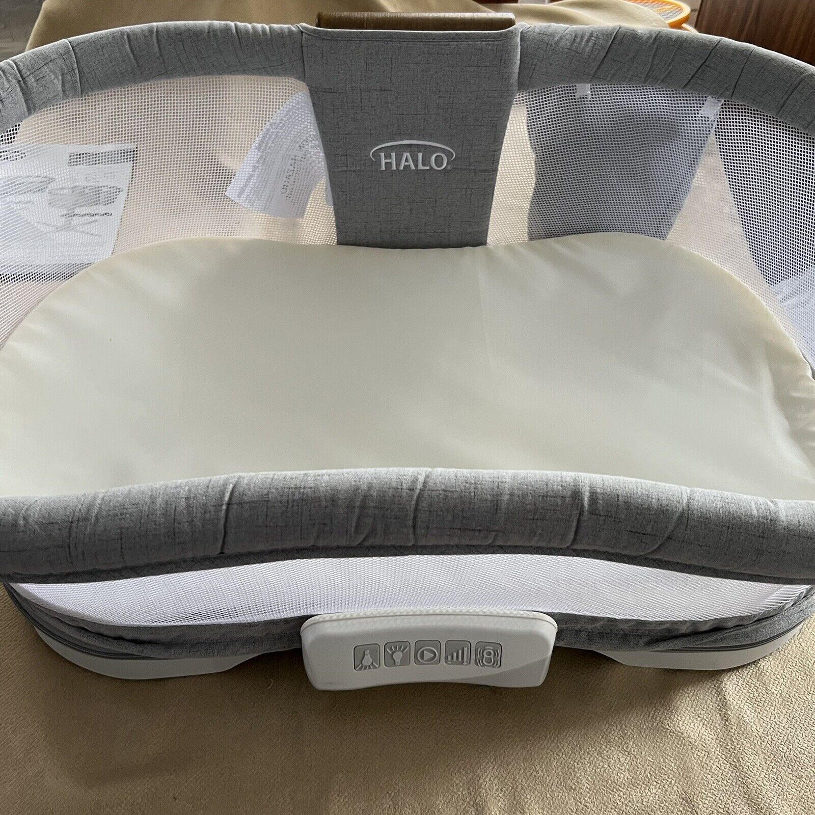 halo luxe bassinet