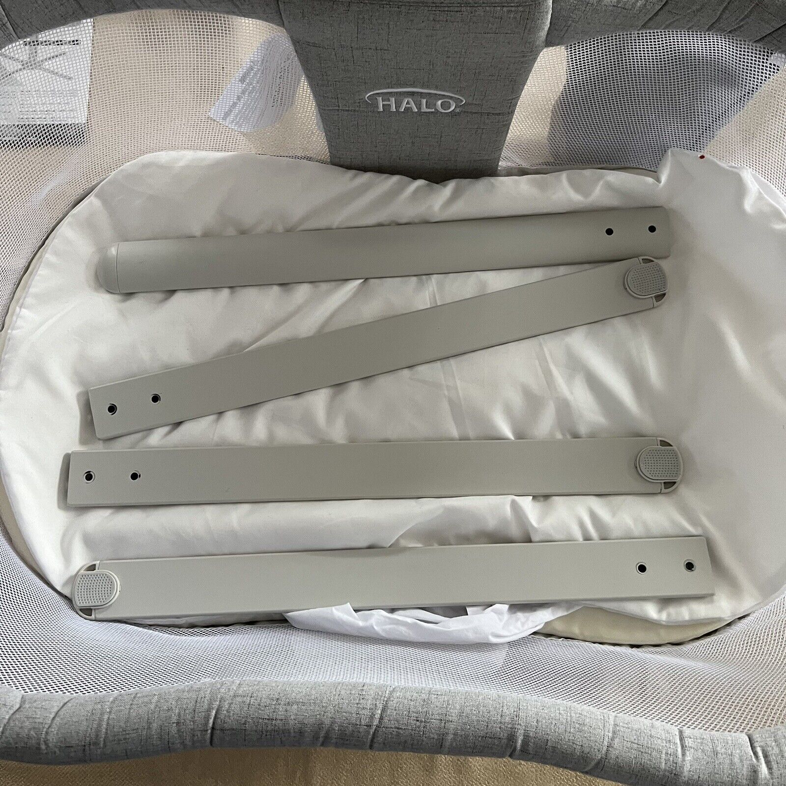Nursery Comfort Redefined: The Halo Luxe Bassinet Review缩略图