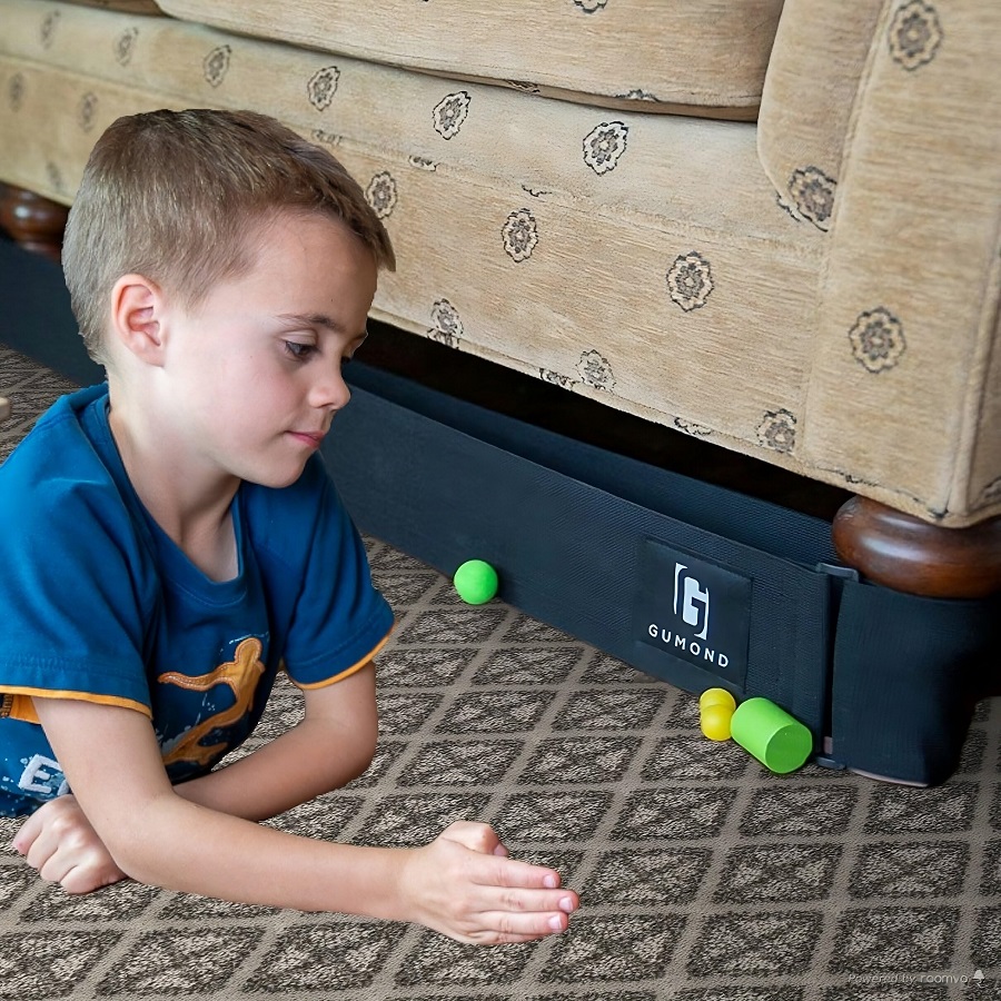 baby fell off bed onto carpet