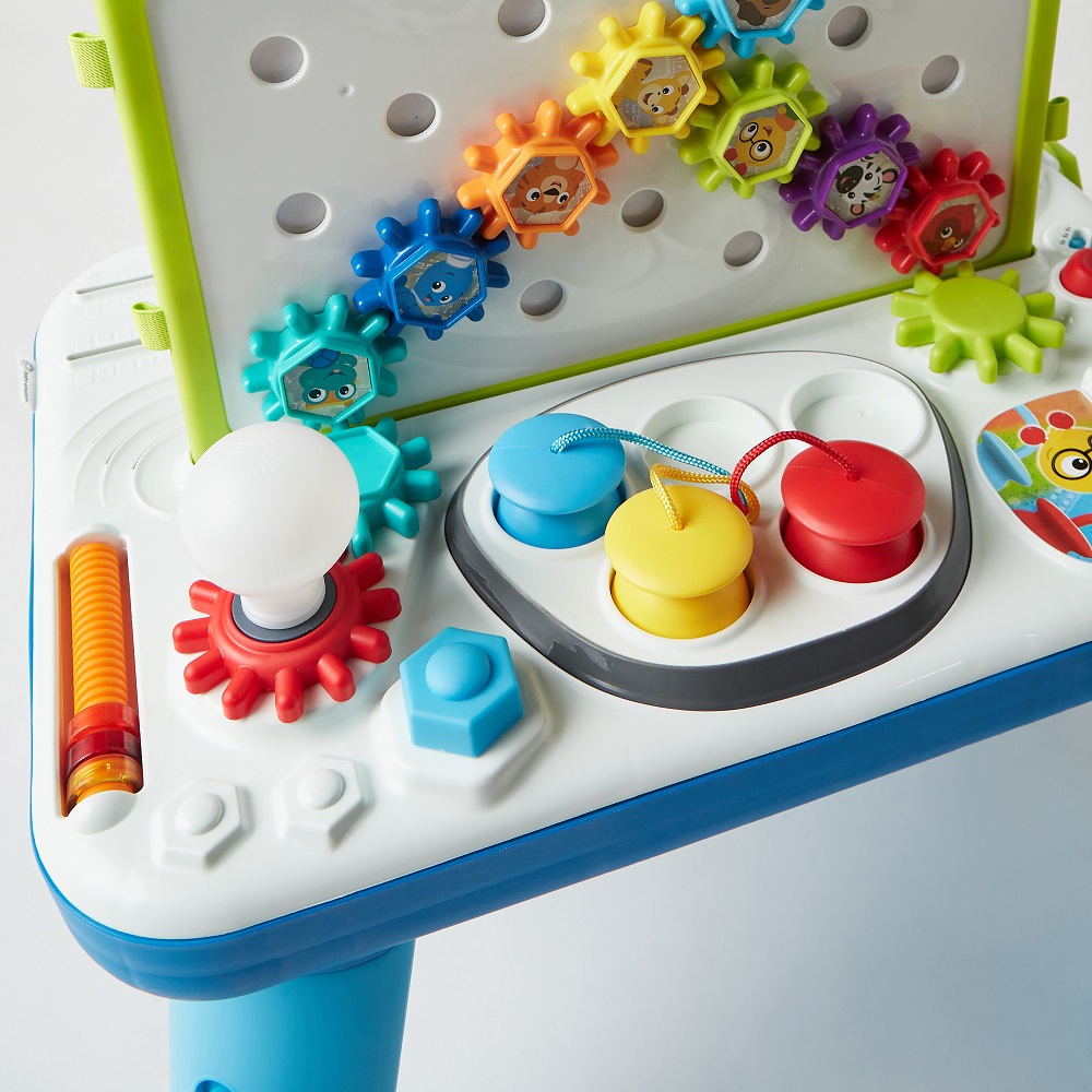 baby einstein curiosity table